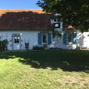 nuitees-au-calme-de-la-campagne-bourbonnaise.hotels-rhonealpes.com/