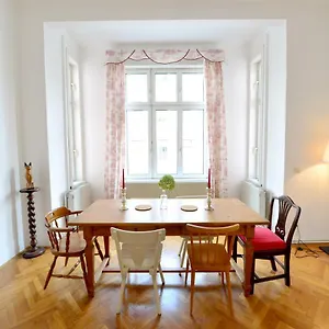 Classy Apartment, 10 Min To The Centre Vienna